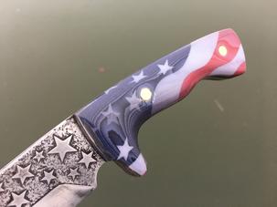 How to make a Patriotic knife with American Flag handles. FREE step by step instructions. www.DIYeasycrafts.com