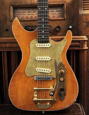 Memphis Rocket Guitar made by Postal Guitars