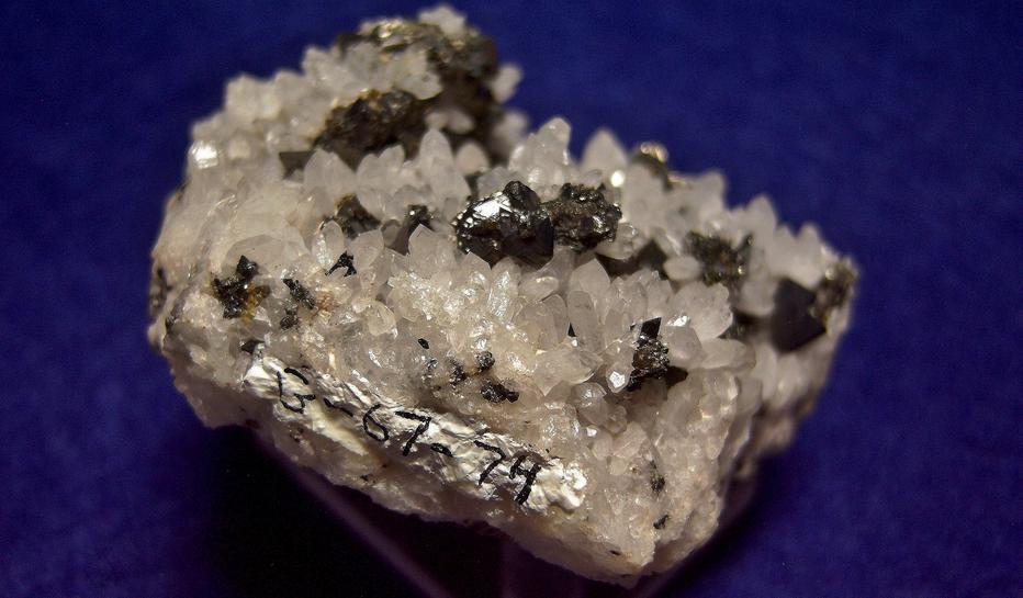 TETRAHEDRITE and QUARTZ - Cavnic (Kapnic; Kapnik), Maramureș Co., Romania