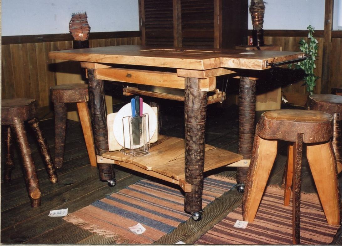galaxistudio-functional-sculpture-keyaki-zelkova-shiroki-palm-tree-enoki-hackberry-1-of-a-kind-custommade-mobile-table