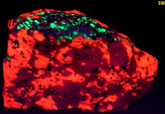 fluorescent CALCITE and DOLOMITE Crazy Calcite, phosphorescent WILLEMITE, FRANKLINITE - Franklin, Franklin Mining District, Sussex County, New Jersey, USA