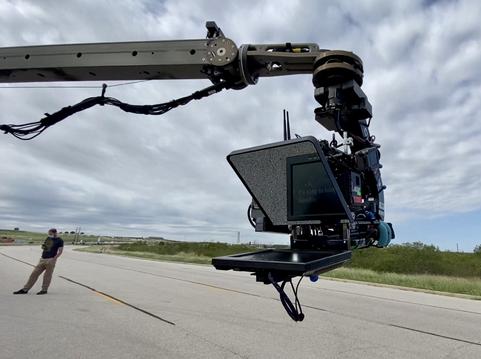 Teleprompter USA and 12 inch JIB prompter outdoors