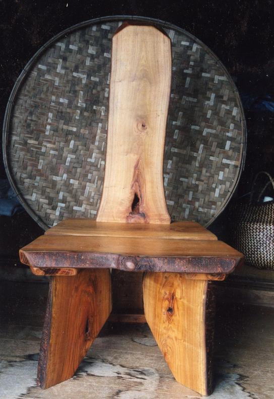 galaxistudio-functional-sculpture-yamazakura-mountain-cherry-wood-custommade-chair-trademark