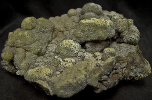 recrystallized fluorescent ZINCITE - Palmerton zinc smelter locality, Lower Towamensing Township, Carbon County, Pennsylvania, USA