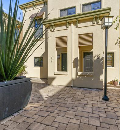 Photo of entrance to East Palo Alto BMR from courtyard