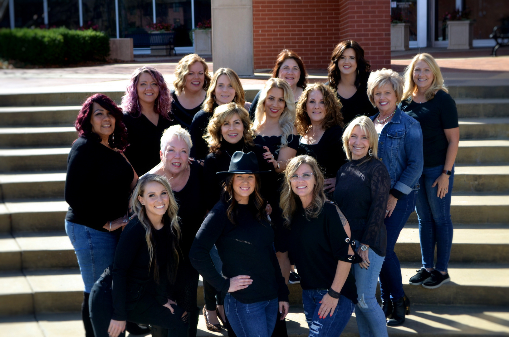 Introducir 83+ imagen great clips lees summit Abzlocal.mx