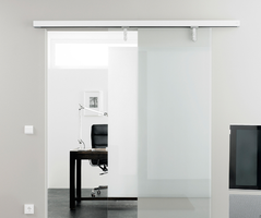 Magnetic sliding door systems