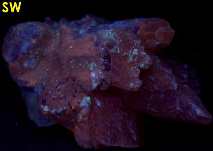 fluorescent CALCITE, FLUORITE, SPHALERITE, Cave-In-Rock (Minerva No. 1 Mine), Cave-in-Rock Sub-District, Illinois - Kentucky Fluorspar District, Hardin County, Illinois, USA