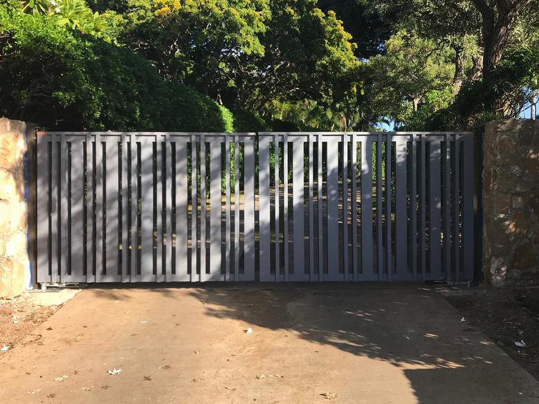 Island Style Gates, Aluminum gates Hawaii, Driveway gate Honolulu, Privacy Gates Oahu, Custom Gates Oahu, Automatic Gates Hawaii