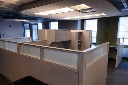Pre Owned Cubicles in Stock
