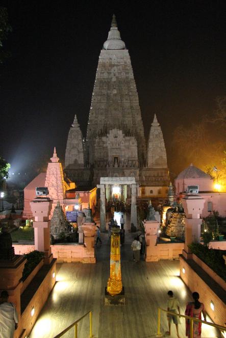 India,Budda's Mahabodhi Temple, Varanasi, Rishikesh, New Delhi, Rajgir