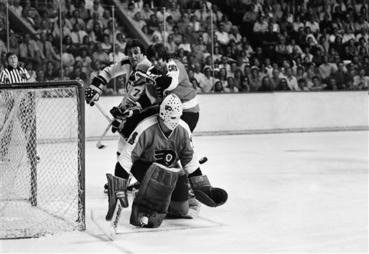 This Day in Hockey History – December 25, 1971 – Kings Bring