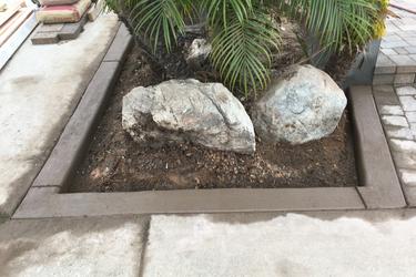 curb square planter