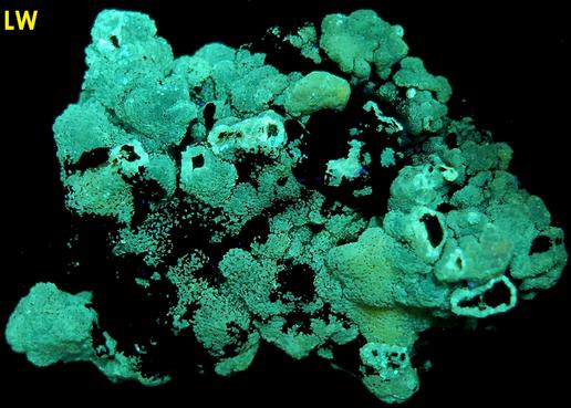 fluorescent ZINCITE recrystallized, NJ Zinc Co. Palmerton zinc smelter locality, Lower Towamensing Township, Carbon County, Pennsylvania, USA