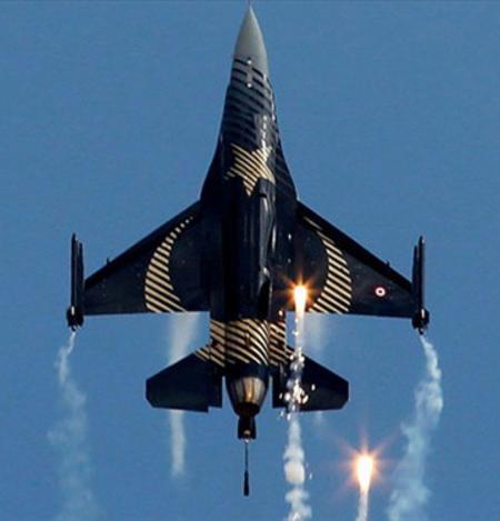 Solo Turk F16