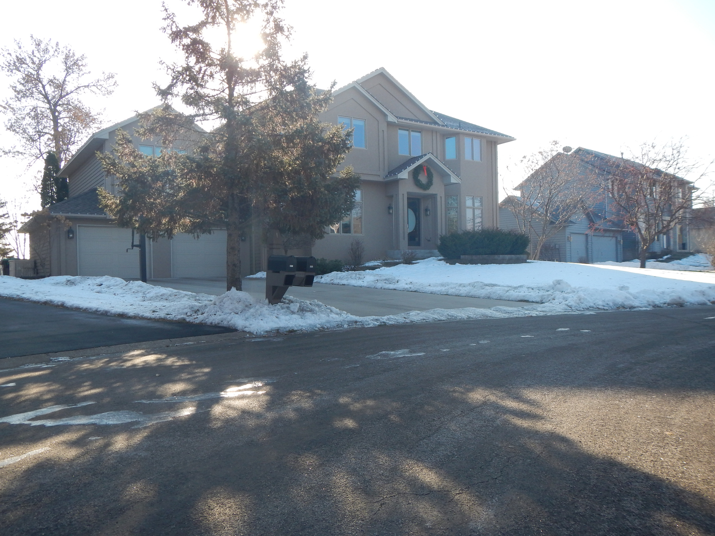 8806 Dryvit Refinish