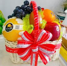 Giỏ hoa quả nhập khẩu chúc mừng tại Hà Nội