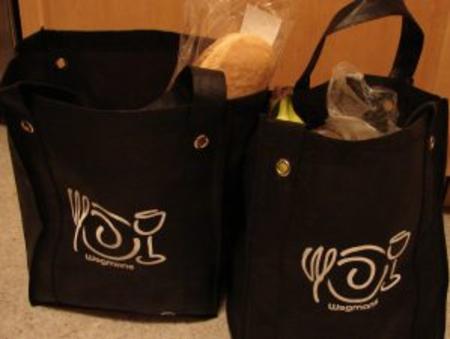 L.L. Bean Tote Bag: Why the Boat and Tote is so Iconic - C'est