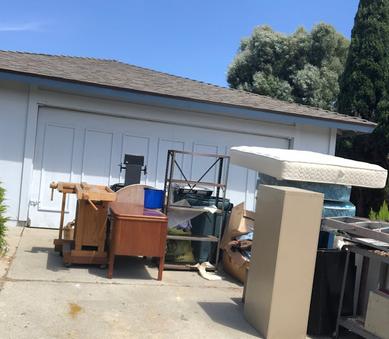 carlsbad-junk-driveway