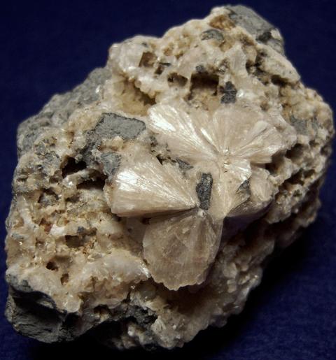 STILBITE crystals - Teeter's Quarry (Valley Quarry), Gettysburg, Adams County, Pennsylvania, USA