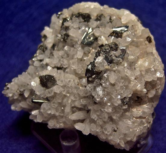 TETRAHEDRITE and QUARTZ - Cavnic (Kapnic; Kapnik), Maramureș Co., Romania