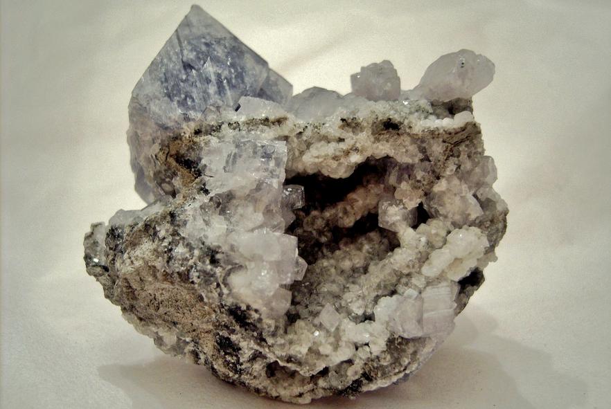 CELESTINE Celestite, CALCITE, STRONTIANITE - Meckley's Quarry, Mandata, Northumberland County, Pennsylvania, USA
