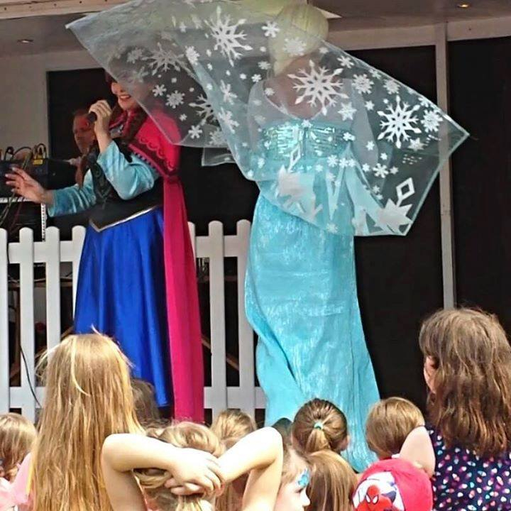 Princess Parties Stockport Manchester Cheshire Frozen Elsa