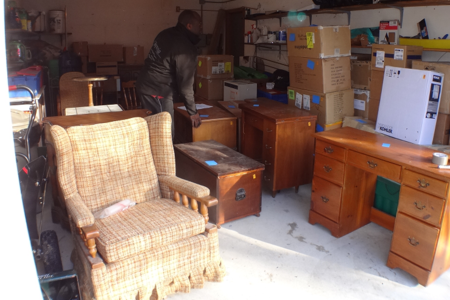 Junk Unwanted Old Furniture Removal Service Old Furniture Pick Up and Cost Lincoln NE | LNK Junk Removal