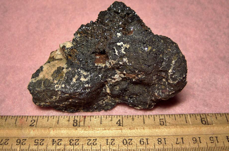MAGNETITE crystals with ORTHOCLASE, AMPHIBOLE BYSSOLITE, QUARTZ - Hopewell Mines, Warwick (Saint Marys), Warwick Township, Chester County, Pennsylvania, USA