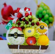 Đóng giỏ hoa quả nhập khẩu như thế nào cho đẹp, ý nghĩa?