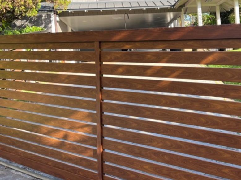 Island Style Gates, Aluminum gates Hawaii, Driveway gate Honolulu, Privacy Gates Oahu, Custom Gates Oahu, Automatic Gates Hawaii, modern aluminum driveway gates