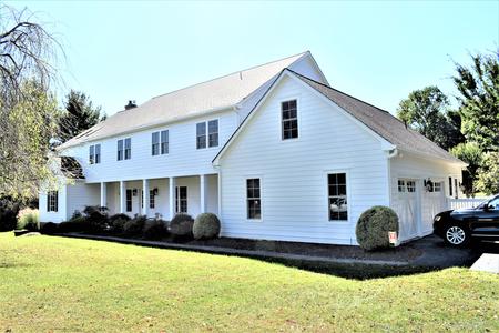 Arctic White Siding Contractors Gaithersburg, MD