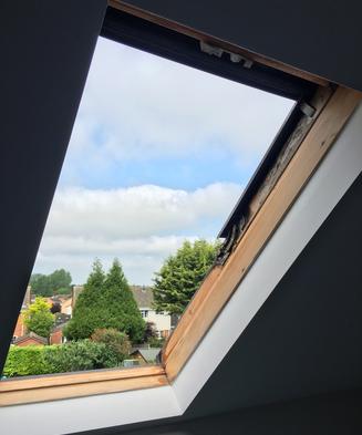 VELUX replacement window. ROTO and VELUX ROOF WINDOW SPECIALIST INSTALLERS, REPAIRS, RENOVATING, RE-GLAZING, REPLACEMENTS AND INSTALLING. COVERING; LONDON, ESSEX, MIDDLESEX, HERTFORDSHIRE, BEDFORDSHIRE AND BEYOND