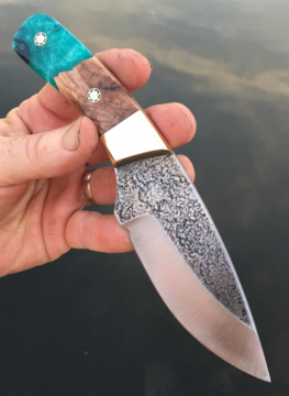 How to make a custom Hunter knife with etched blade texture and hybrid handles. www.DIYeasycrafts.com