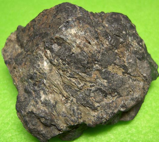 Black Magnetite, green Antigorite, high Cr2O3, TiO2 and ZrO2, Rock Springs Iron Mine, Fulton Township, State Line Chromite District, Lancaster County, Pennsylvania, USA
