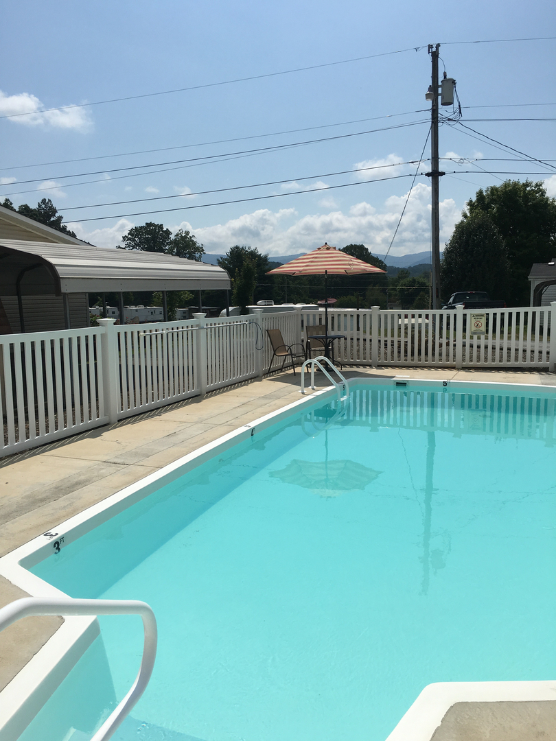 Pool Deck Family Area