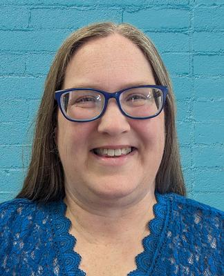 Portrait Photo of Holly Pomme