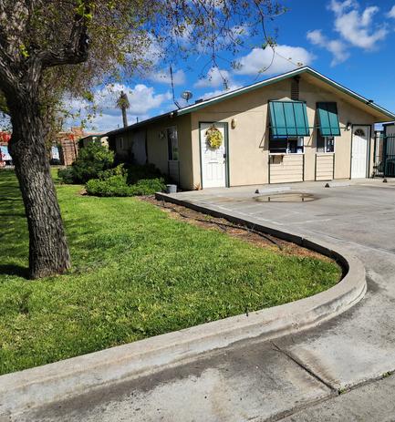 Office for StorMax Self Storage Units Hanford Ca 93230