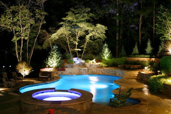 Underwater and Above-Water Pool Lighting Ideas