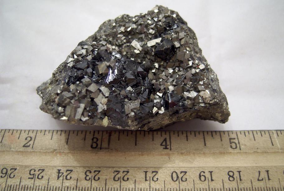 ARSENOPYRITE and SPHALERITE, Noche Buena Mine (Mina Noche Buena), Noche Buena, Mun. de Mazapil, Zacatecas, Mexico