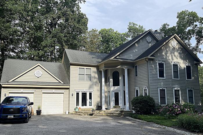 Hardie Siding Contractor Sterling, VA Before