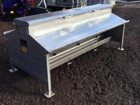 New Livestock Handling Feed Equipment