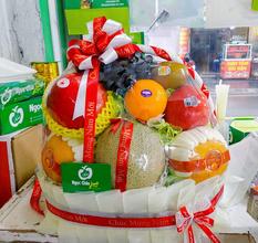 Giỏ hoa quả nhập khẩu chúc mừng tại Hà Nội