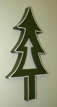 How to make a wall hanging Christmas Tree decoration. www.DIYeasycrafts.com
