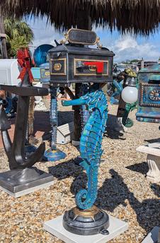 seahorse aluminum mailbox