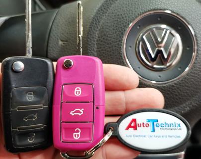 VW 3 button remote key in pink