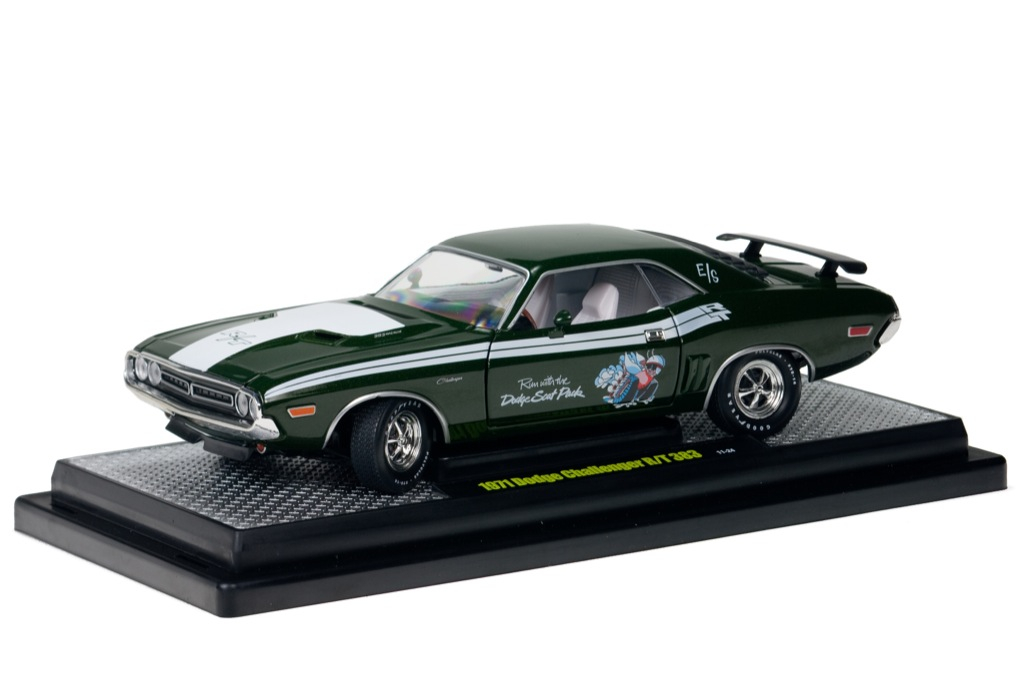 M2 Machines 1/24 1971 ダッジチャレンジャー R/T 383