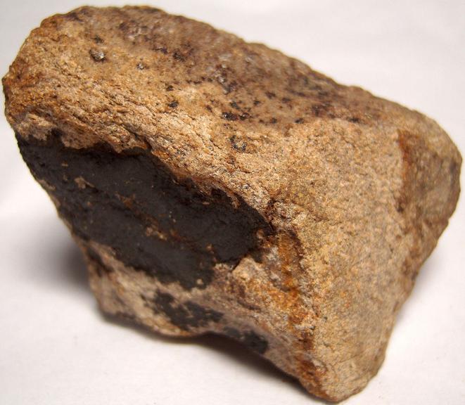 hydrocarbon mineral fluorescent IDRIALITE CURTISITE - Skaggs Springs Mine, Skaggs Springs, Warm Springs Dam, Coast Range, Sonoma County, California, USA
