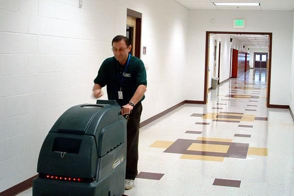 Leading Building Floor Cleaning Services in Omaha NE | Price Cleaning Services Omaha