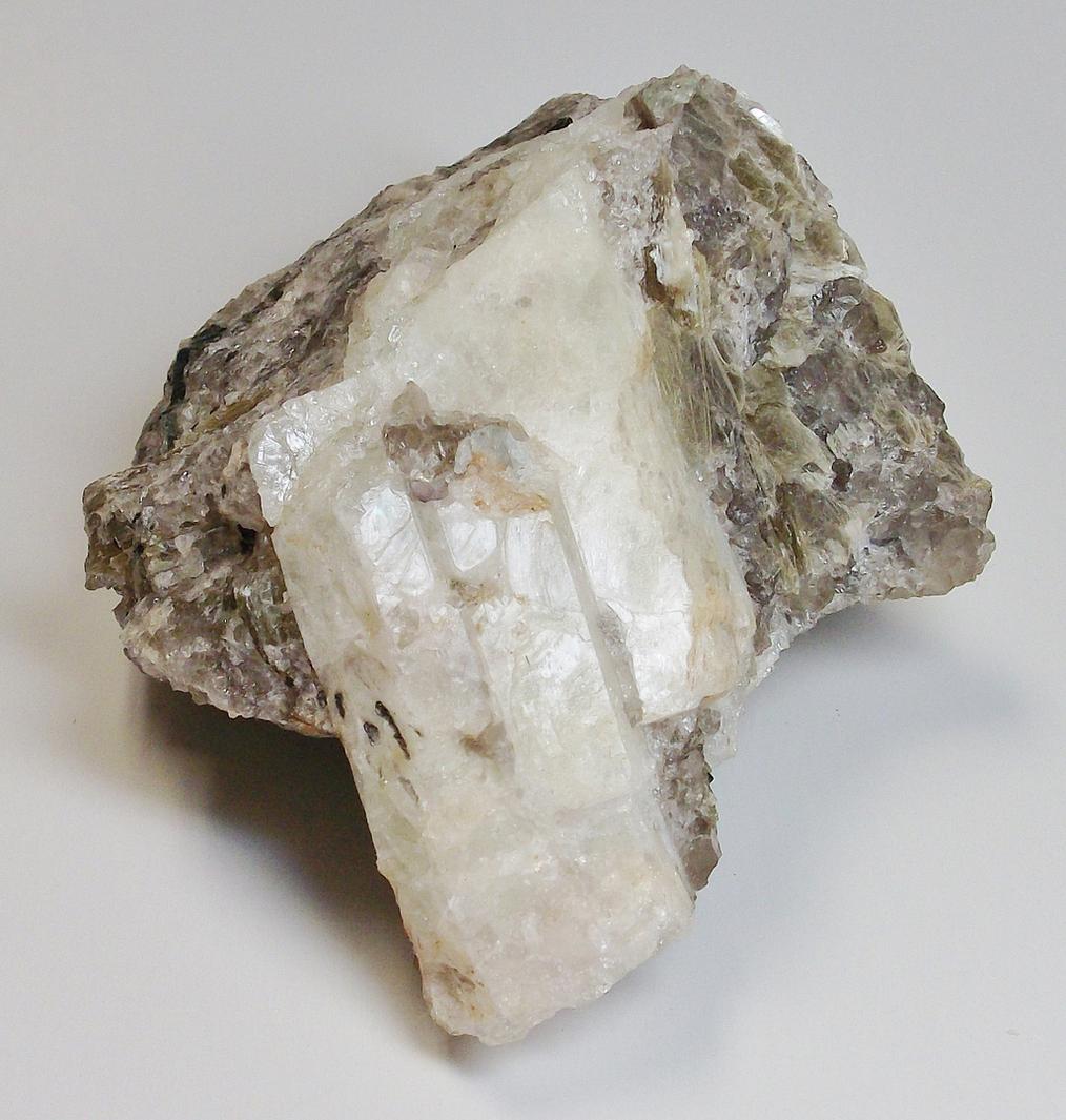 Beryl var: Goshenite - Gillette Quarry, Middlesex Co., Connecticut